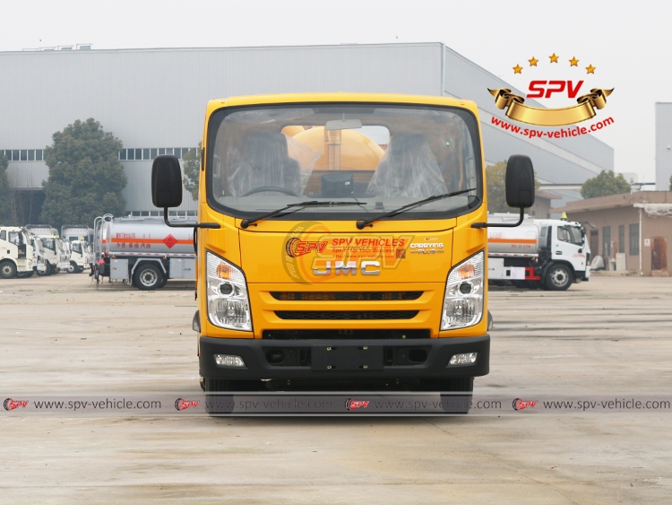 Sewage Suction Truck JMC (2,000 Litres) - Front Side View